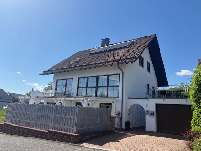 Einfamilienhaus mit Einliegerwohnung Netphen